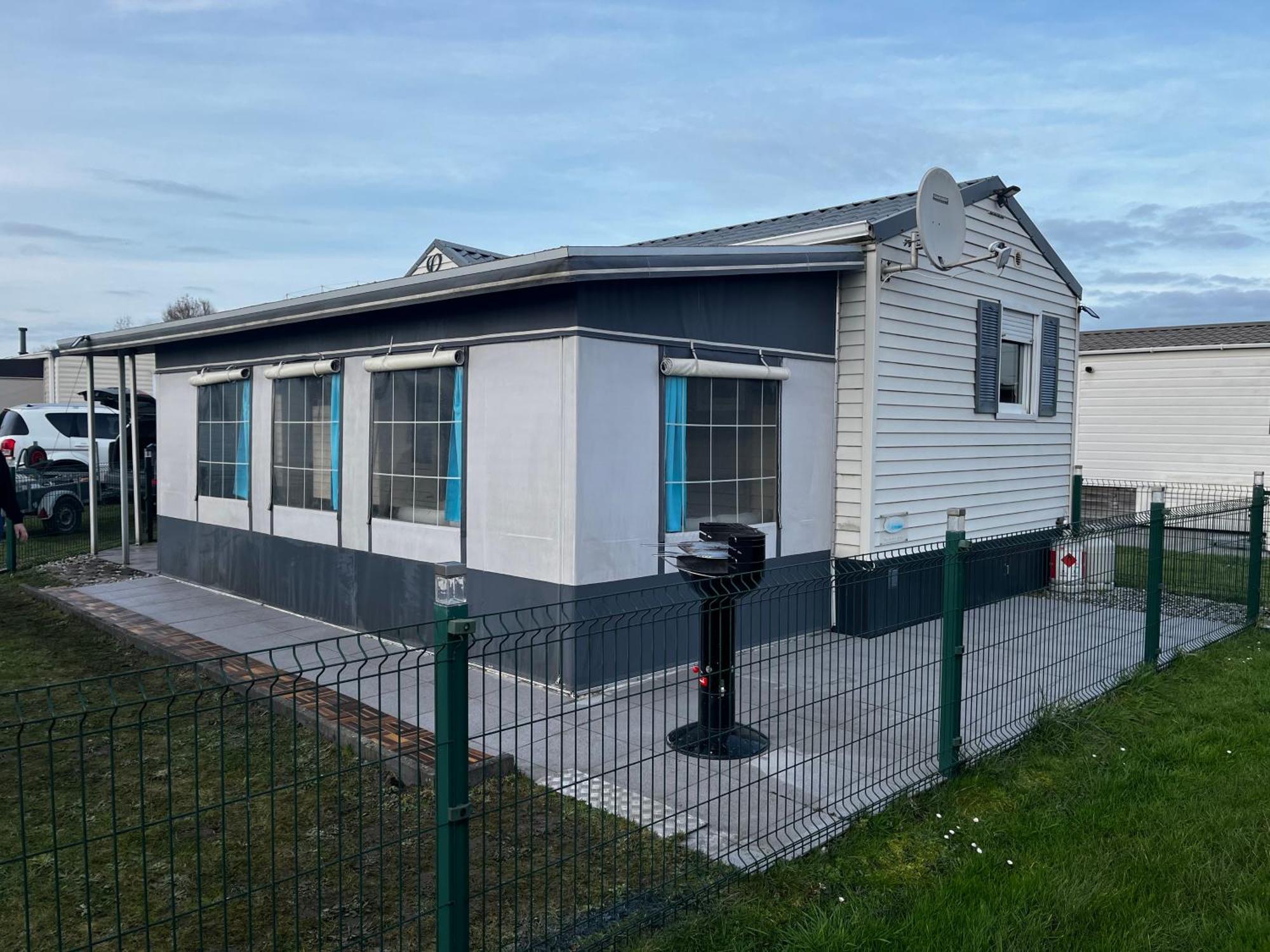 Luxe Stacaravan Albatros - 51 Camping Bredene